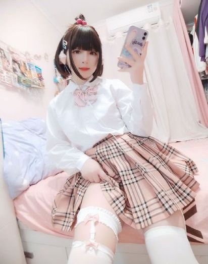 新款日韩女卫衣_4K电影全集观看