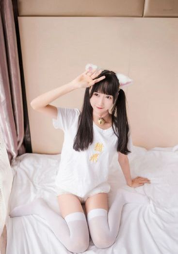 欧美丸子头_4K电影在线看