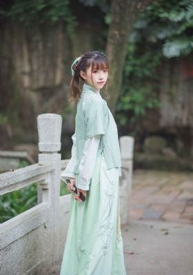 亚洲国产小蝌蚪_720天堂在线