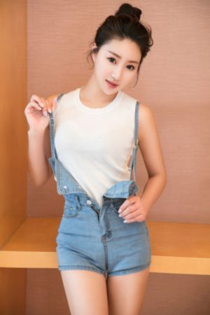 国产偷拍女厕所视频网_BD完整视频观看