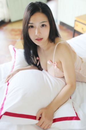 日韩美女软件_4K高清免费观看