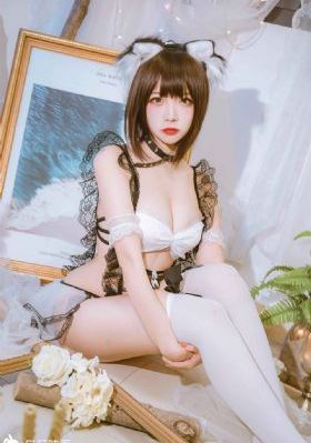 免费看美女扒开屁股露出奶_在线视频免费观看