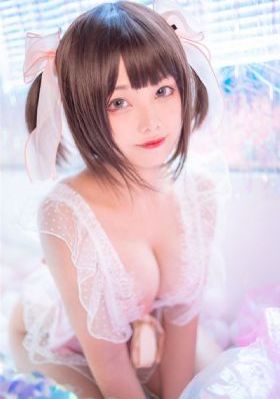 欧美情趣内衣套装诱惑_吉吉电影在线观看