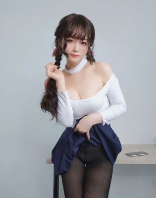 日韩精品精品不卡曹颖合成图_DVD手机免费观看完整