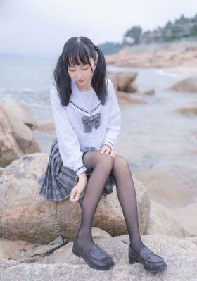 国产夫妇自拍_十万网红美女美酱